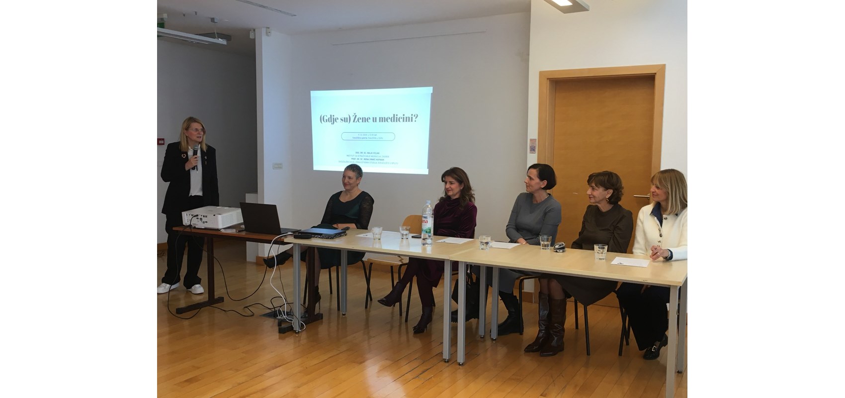 ‘Women in Medicine’ Discussion at University Gallery